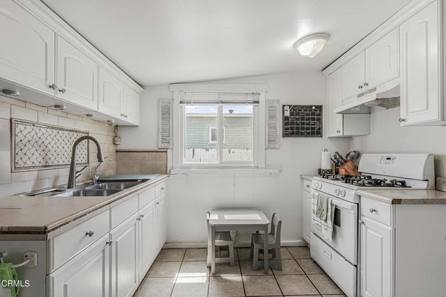 435 S Palm Avenue, Santa Paula, CA 93060