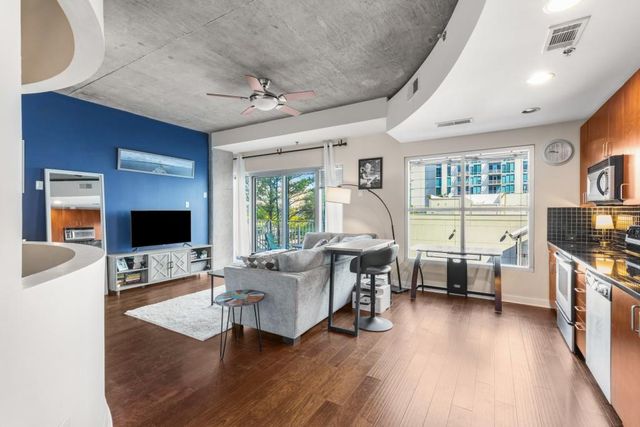 250 Pharr NE Road 504, Atlanta, GA 30305