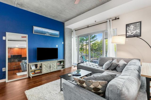 250 Pharr NE Road 504, Atlanta, GA 30305