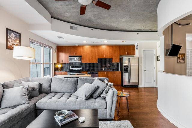 250 Pharr NE Road 504, Atlanta, GA 30305