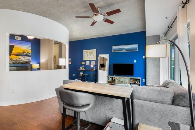 250 Pharr NE Road 504, Atlanta, GA 30305