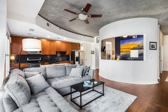 250 Pharr NE Road 504, Atlanta, GA 30305