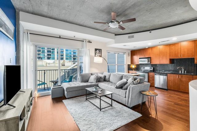 250 Pharr NE Road 504, Atlanta, GA 30305