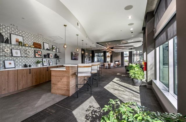 250 Pharr NE Road 504, Atlanta, GA 30305