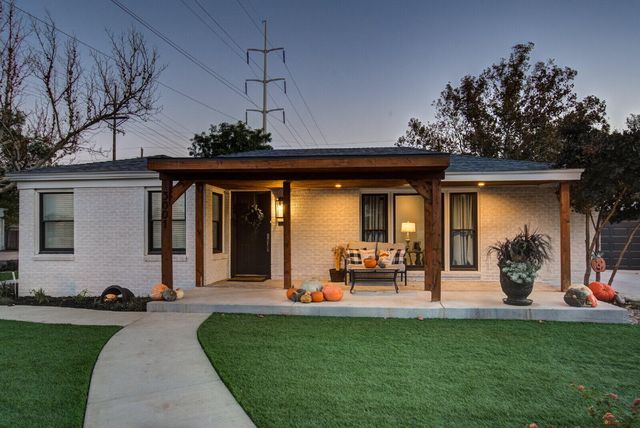 3001 32nd Street, Lubbock, TX 79410