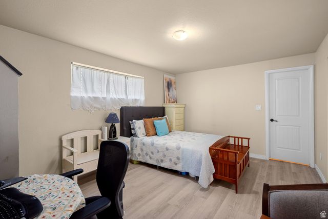 1571 E CHEROKEE DR, Pleasant Grove, UT 84062