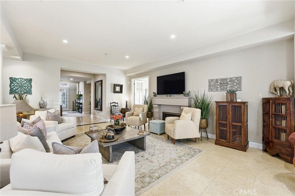Image 3 of property listing at 1 Plaza Baja Del Sol, San Juan Capistrano, CA 92675