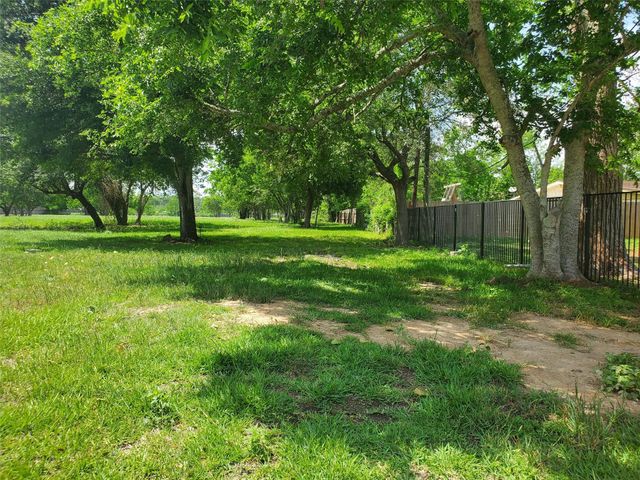 1610 Coryell Street, League City, TX 77573