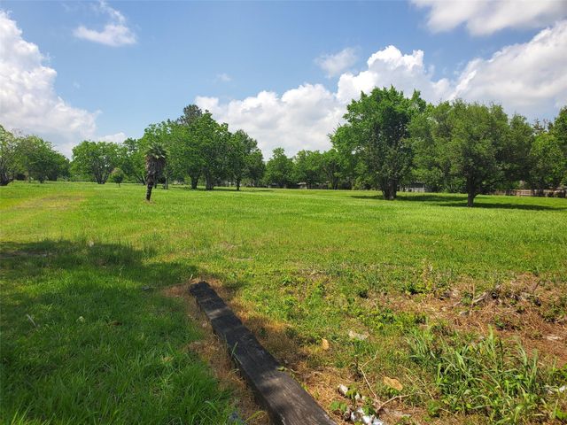 1610 Coryell Street, League City, TX 77573