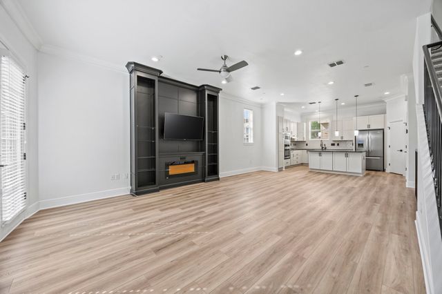 3200 Ross Avenue 22, Dallas, TX 75204