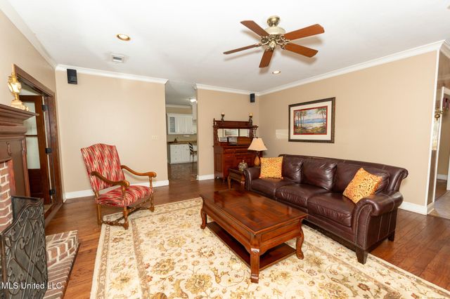 14188 Longwood Circle, D'iberville, MS 39540