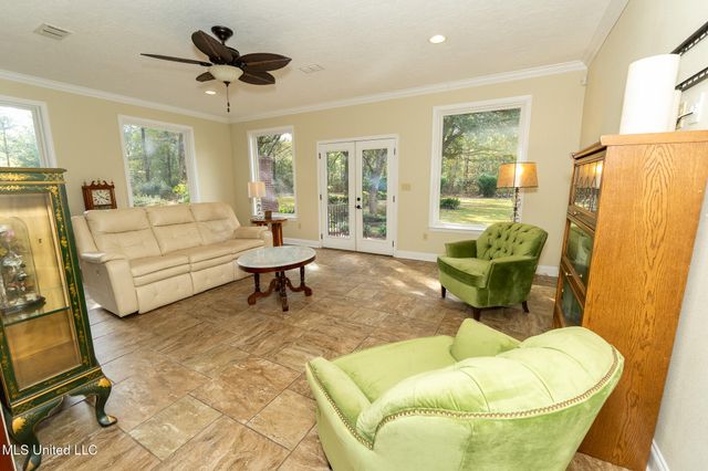 14188 Longwood Circle, D'iberville, MS 39540