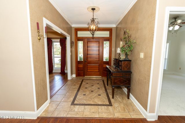 14188 Longwood Circle, D'iberville, MS 39540