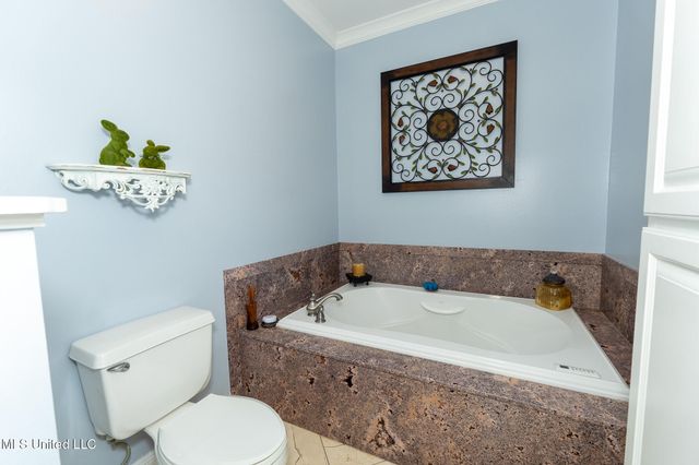 14188 Longwood Circle, D'iberville, MS 39540