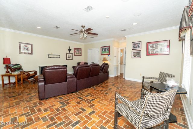 14188 Longwood Circle, D'iberville, MS 39540