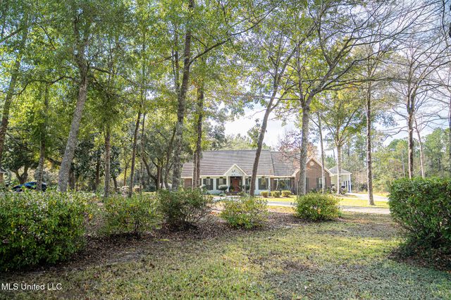 14188 Longwood Circle, D'iberville, MS 39540