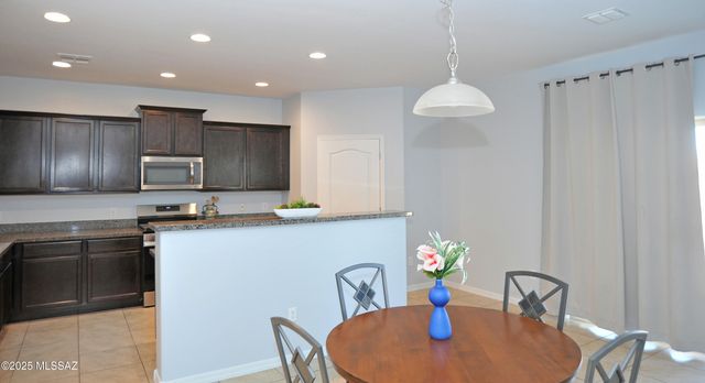 14197 N Stone Pendant Way, Marana, AZ 85658