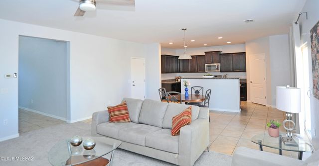 14197 N Stone Pendant Way, Marana, AZ 85658