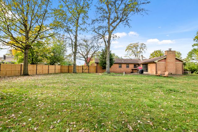 6221 Linden Lane, La Grange Highlands, IL 60525