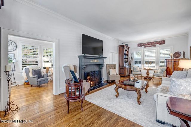 1880 EDGEWOOD Avenue S, Jacksonville, FL 32205