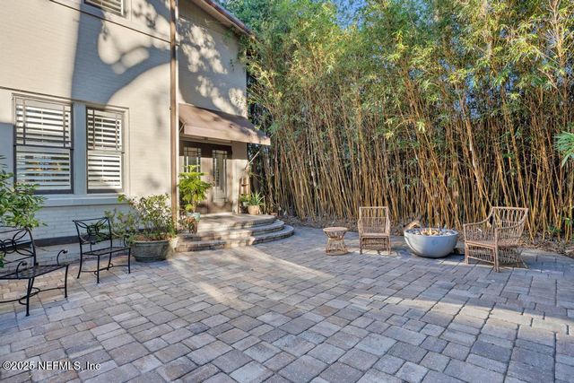 1880 EDGEWOOD Avenue S, Jacksonville, FL 32205