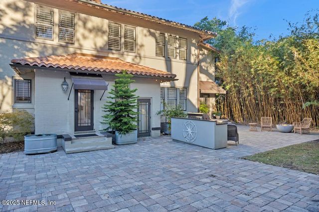 1880 EDGEWOOD Avenue S, Jacksonville, FL 32205