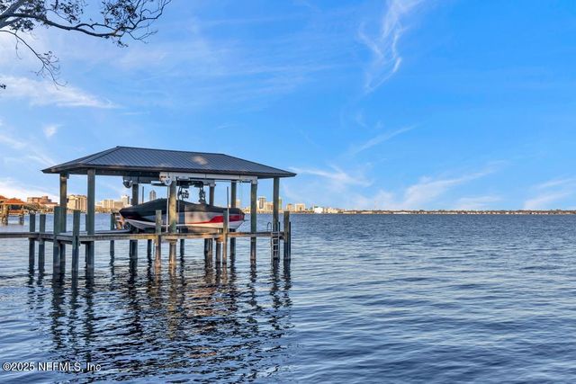 1880 EDGEWOOD Avenue S, Jacksonville, FL 32205