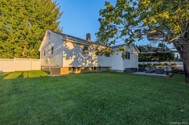 492 Connetquot Avenue, Islip Terrace, NY 11752