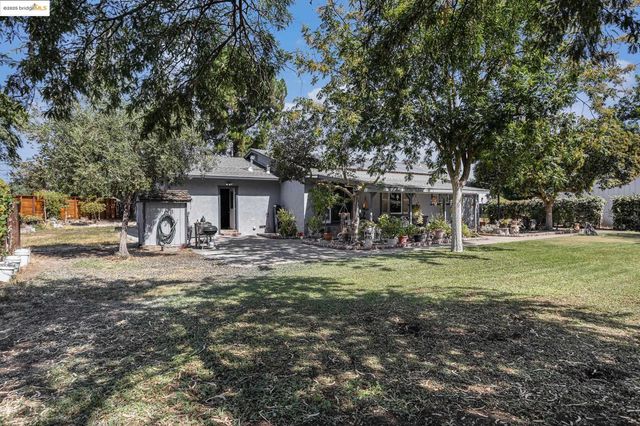 81 Yula Way, Oakley, CA 94561