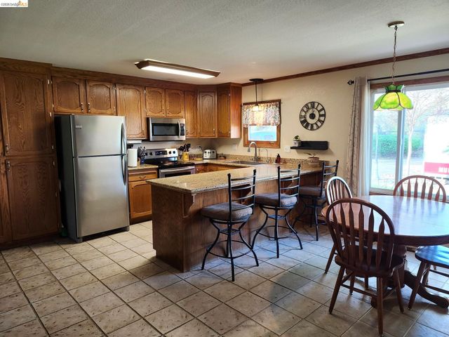 81 Yula Way, Oakley, CA 94561