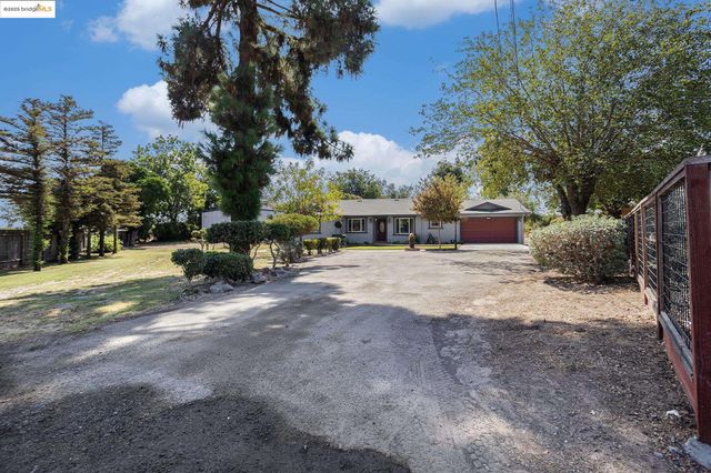 81 Yula Way, Oakley, CA 94561