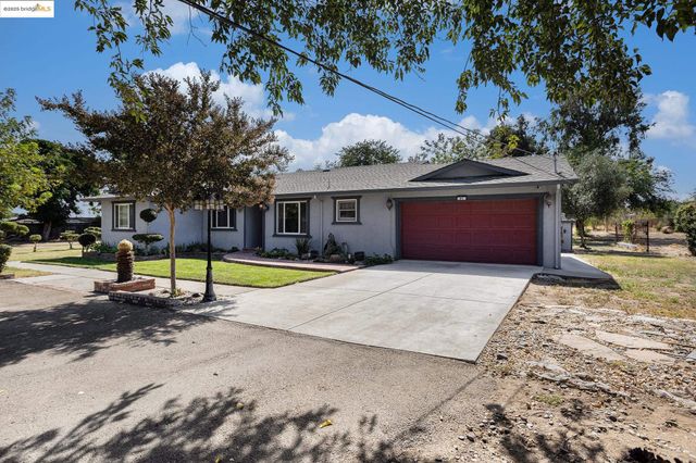 81 Yula Way, Oakley, CA 94561