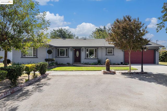 81 Yula Way, Oakley, CA 94561