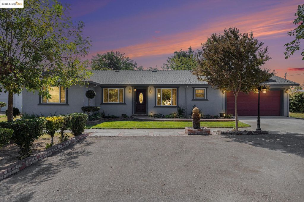 81 Yula Way, Oakley, CA 94561