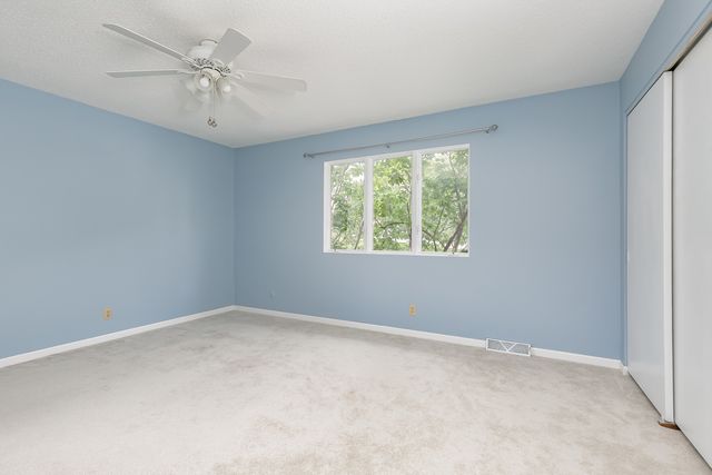 3721 35TH Street 4, Moline, IL 61265