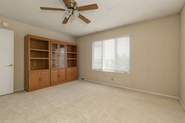 3721 35TH Street 4, Moline, IL 61265