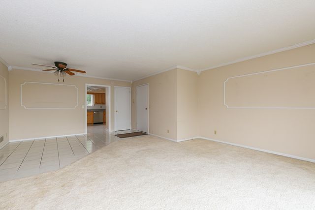 3721 35TH Street 4, Moline, IL 61265