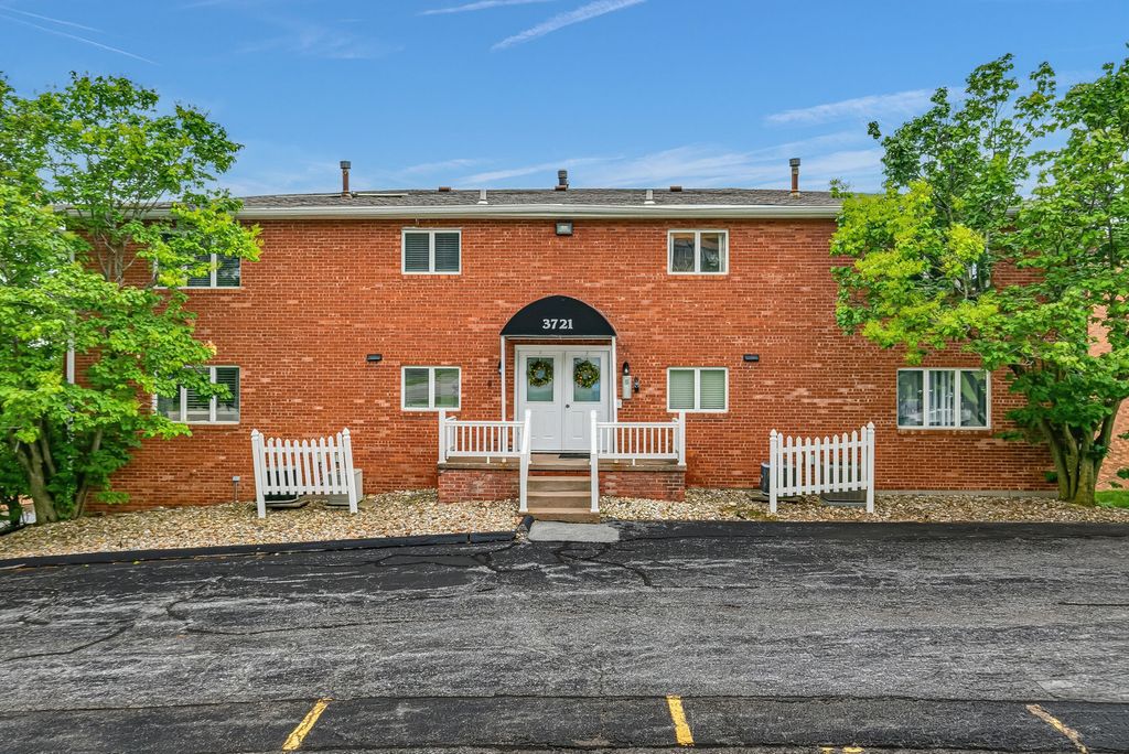 3721 35TH Street 4, Moline, IL 61265
