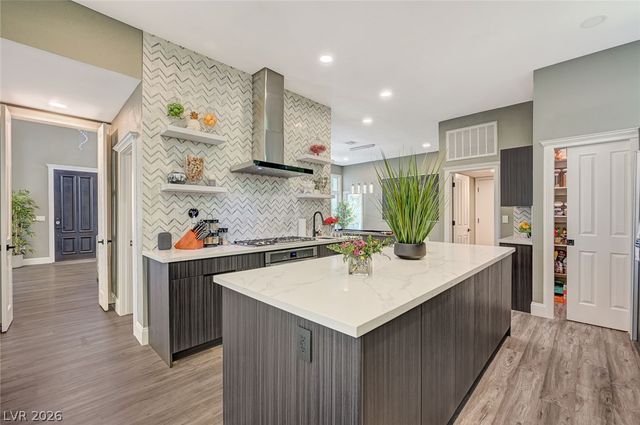 9005 Robinson Ridge Drive, Las Vegas, NV 89117