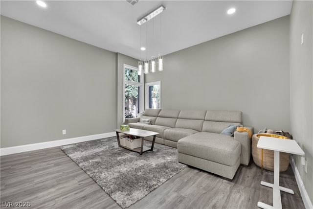 9005 Robinson Ridge Drive, Las Vegas, NV 89117