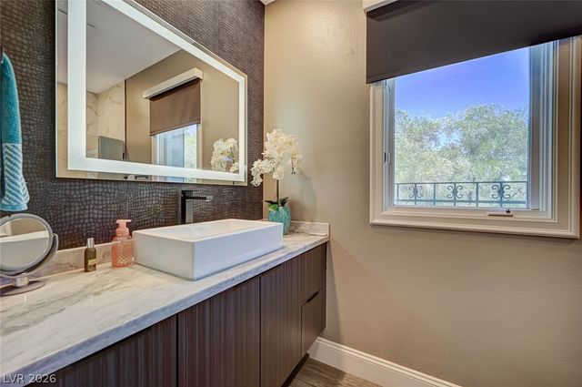 9005 Robinson Ridge Drive, Las Vegas, NV 89117