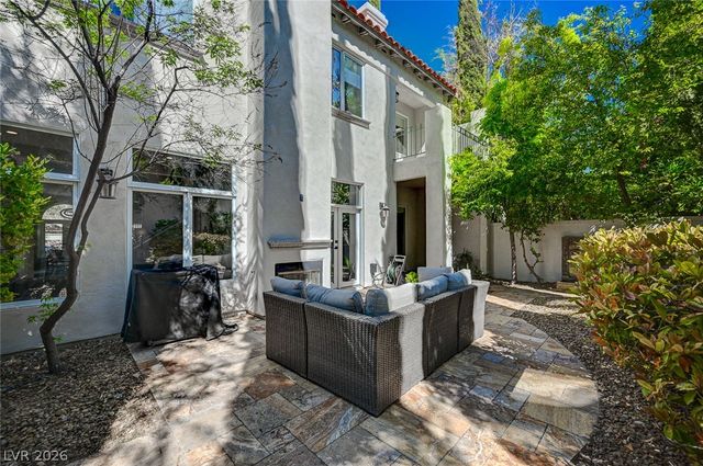 9005 Robinson Ridge Drive, Las Vegas, NV 89117