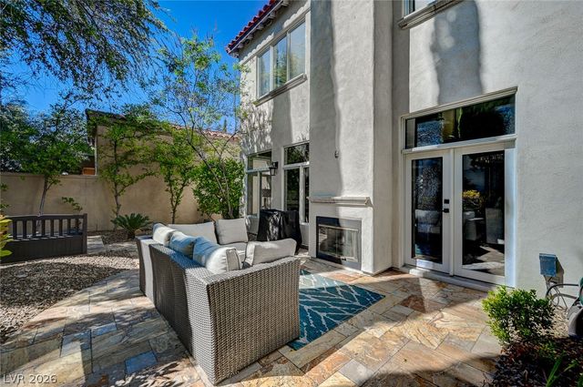 9005 Robinson Ridge Drive, Las Vegas, NV 89117