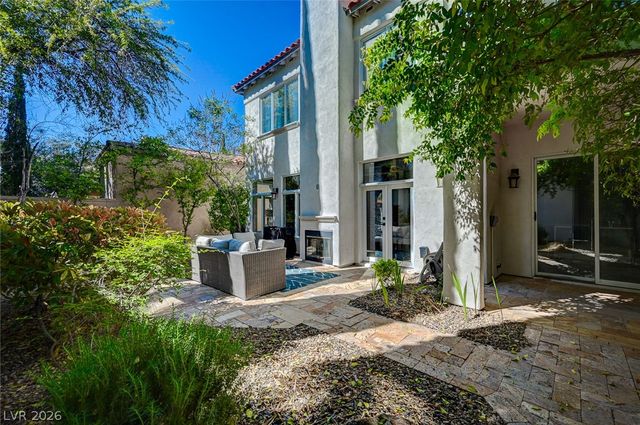 9005 Robinson Ridge Drive, Las Vegas, NV 89117
