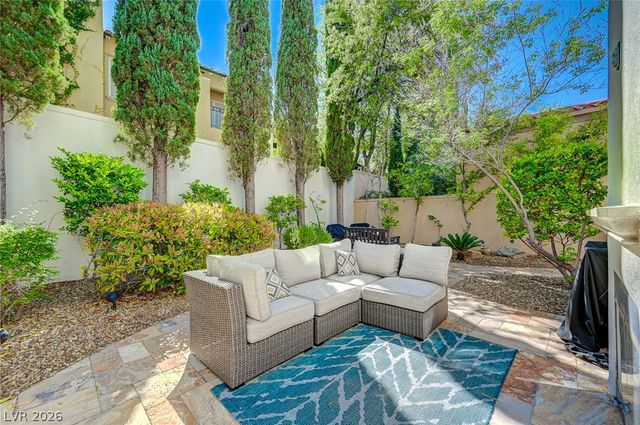 9005 Robinson Ridge Drive, Las Vegas, NV 89117