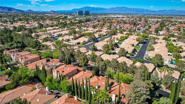 9005 Robinson Ridge Drive, Las Vegas, NV 89117