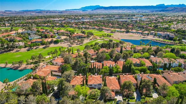 9005 Robinson Ridge Drive, Las Vegas, NV 89117