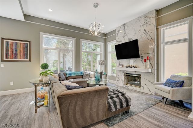 9005 Robinson Ridge Drive, Las Vegas, NV 89117