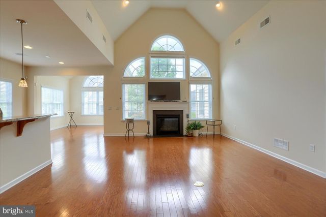 86 PRESIDENTS DR, Mechanicsburg, PA 17050