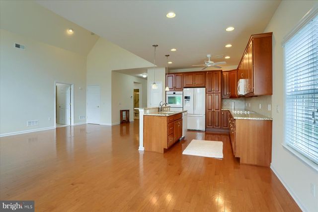 86 PRESIDENTS DR, Mechanicsburg, PA 17050
